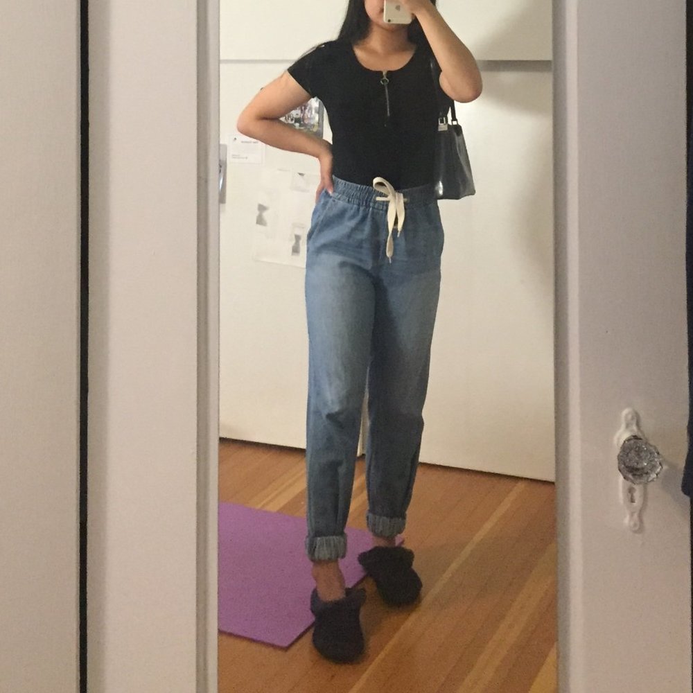 Cropped Ribbed Half-Zip Tee - Picture 2 of 3